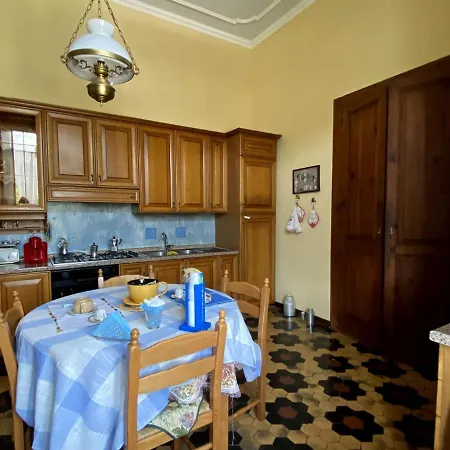 La Casa Blu Bed & Breakfast *