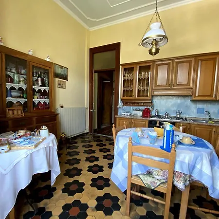 La Casa Blu Bed & Breakfast *
