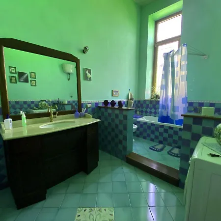 La Casa Blu Bed & Breakfast